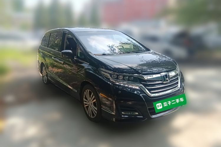 Used Honda Elysion 2016 2.4L Luxury Edition Front Right 45 Deg
