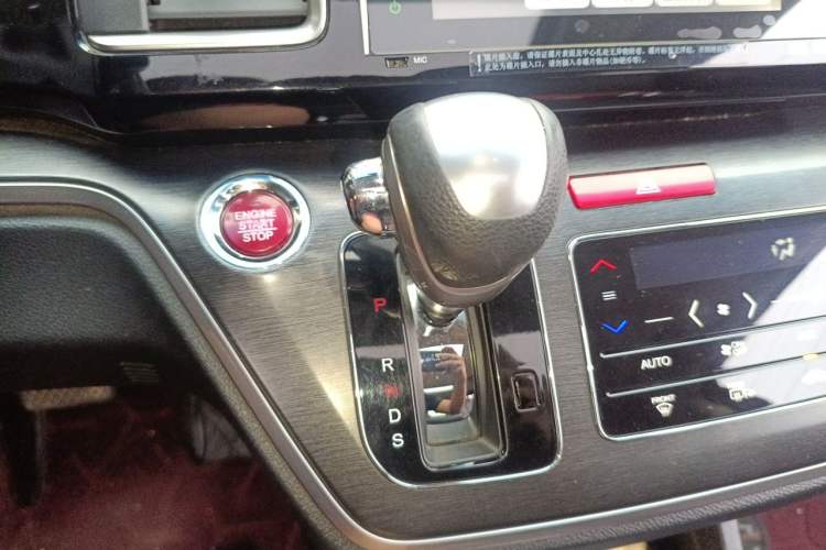 Used Honda Elysion 2016 2.4L Supreme Edition Gear Lever
