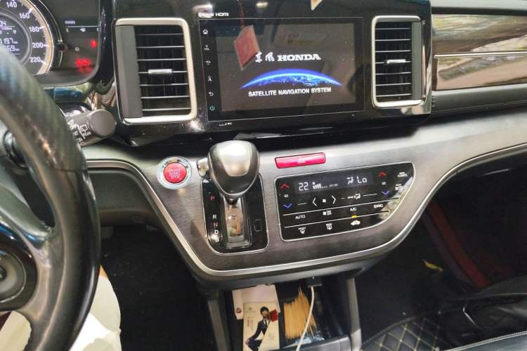 Used Honda Elysion 2016 2.4L Style Edition Gear Lever