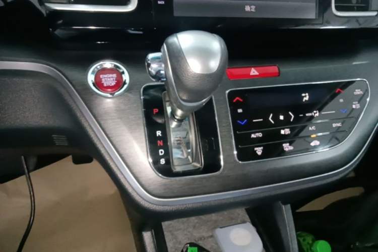 Used Honda Elysion 2016 2.4L Luxury Edition Gear Lever