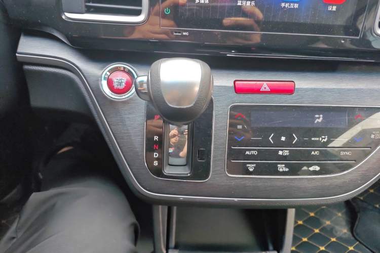Used Honda Elysion 2016 2.4L Luxury Edition Gear Lever