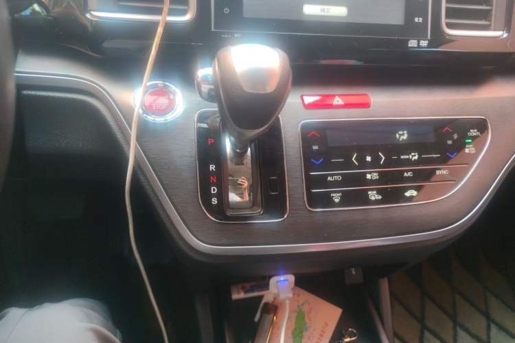 Used Honda Elysion 2016 2.4L Supreme Edition Gear Lever