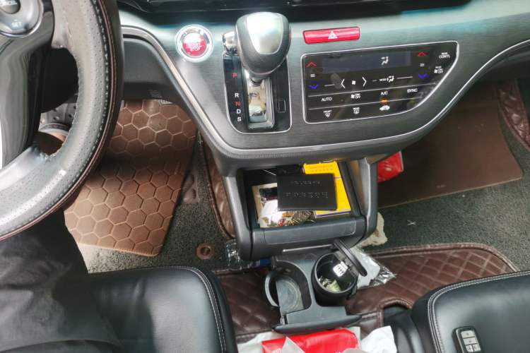 Used Honda Elysion 2016 2.4L Style Edition Gear Lever