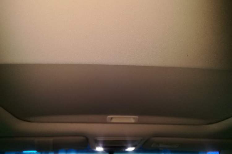 Used Honda Elysion 2016 2.4L Luxury Edition Headliner