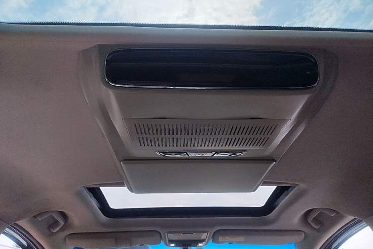 Used Honda Elysion 2016 2.4L Luxury Edition Headliner