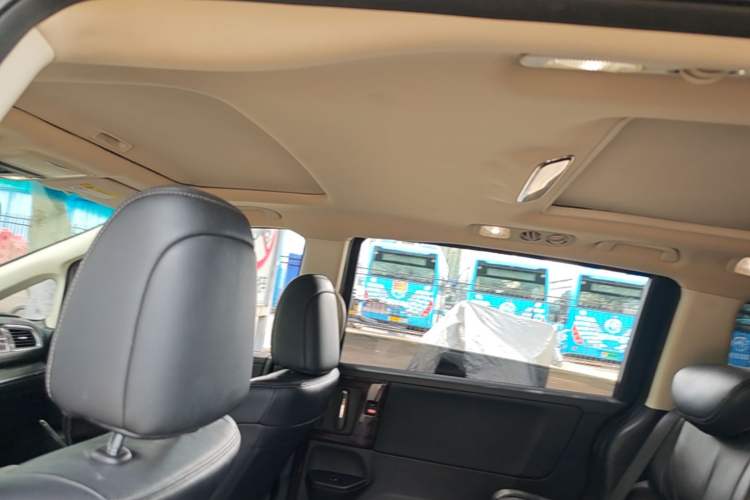 Used Honda Elysion 2016 2.4L Supreme Edition Headliner