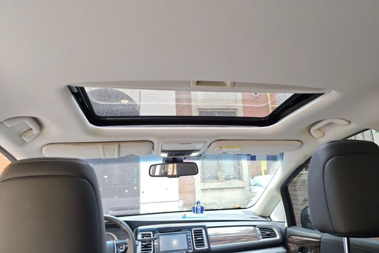 Used Honda Elysion 2016 2.4L Supreme Edition Headliner