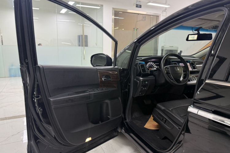 Used Honda Elysion 2016 2.4L Luxury Edition Interior 1