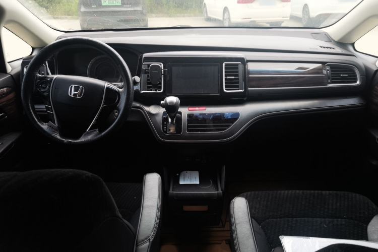Used Honda Elysion 2016 2.4L Classic Edition Interior 2