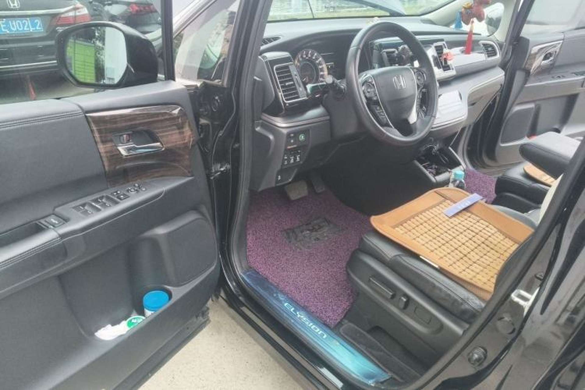 Used Honda Elysion 2016 2.4L Luxury Edition Interior 3