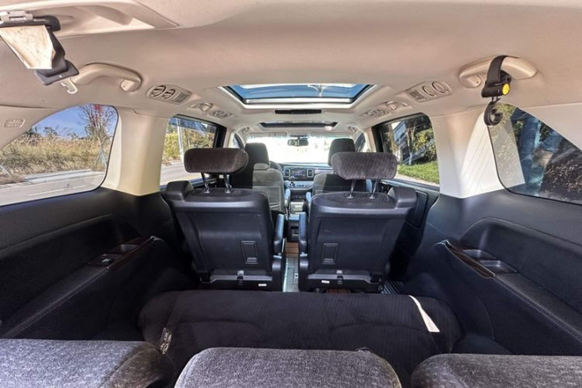 Used Honda Elysion 2016 2.4L Comfort Edition Interior 3
