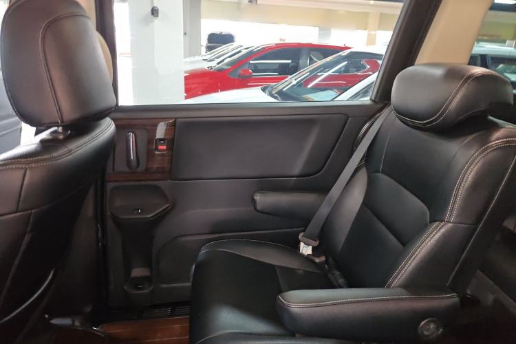 Used Honda Elysion 2016 2.4L Classic Edition Interior 6