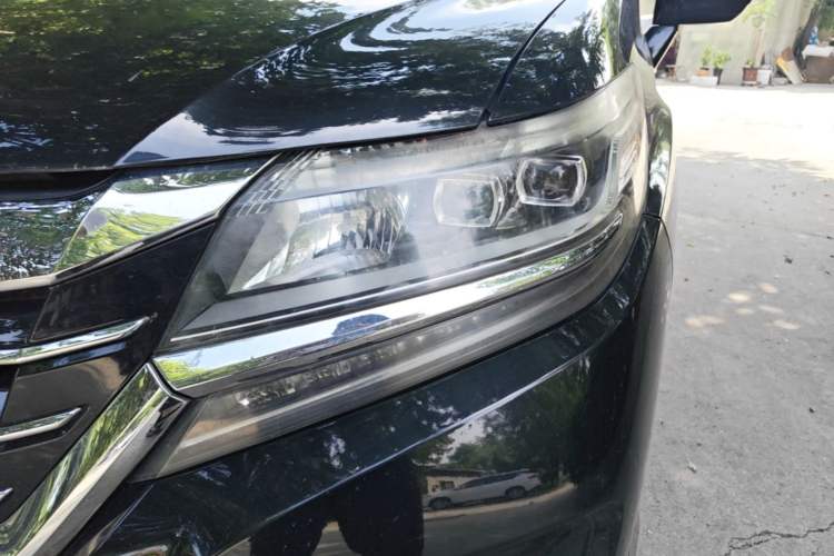 Used Honda Elysion 2016 2.4L Style Edition Left Front Headlight