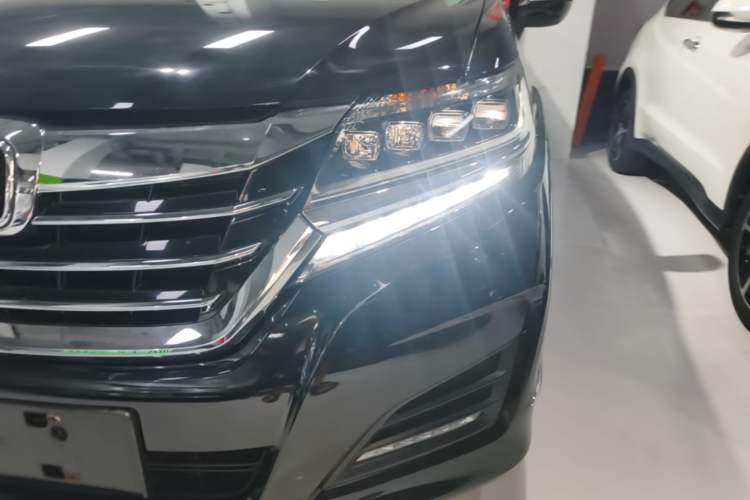 Used Honda Elysion 2016 2.4L Luxury Edition Left Front Headlight