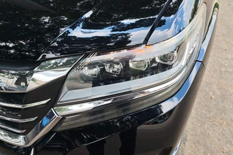Used Honda Elysion 2016 2.4L Supreme Edition Left Front Headlight