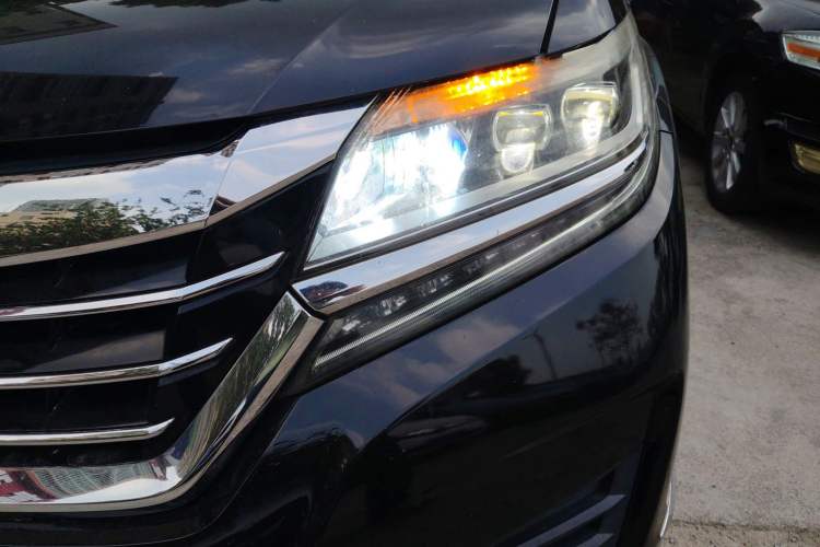 Used Honda Elysion 2016 2.4L Style Edition Left Front Headlight