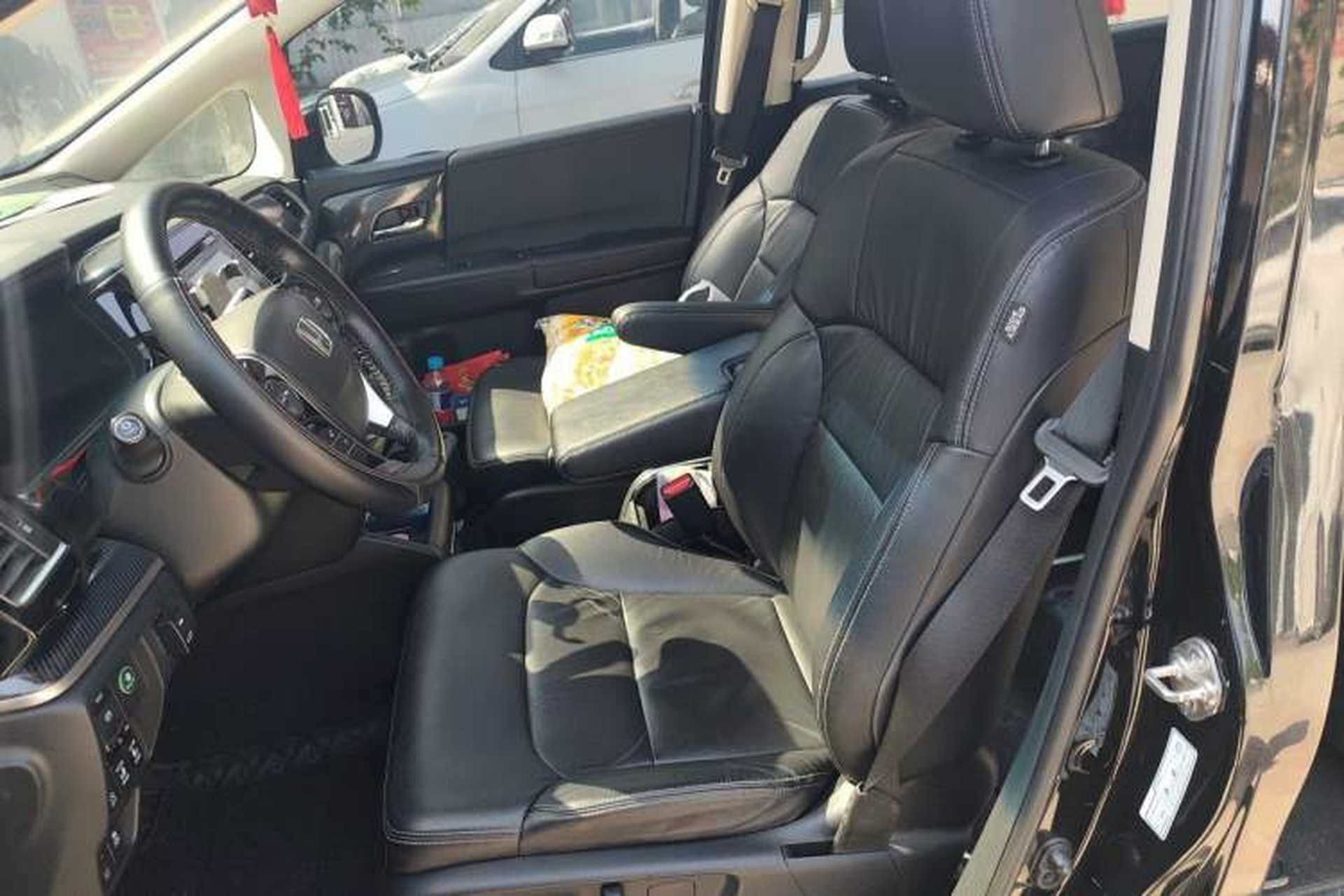 Used Honda Elysion 2016 2.4L Supreme Edition Left Front Seat