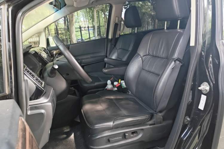 Used Honda Elysion 2016 2.4L Style Edition Left Front Seat