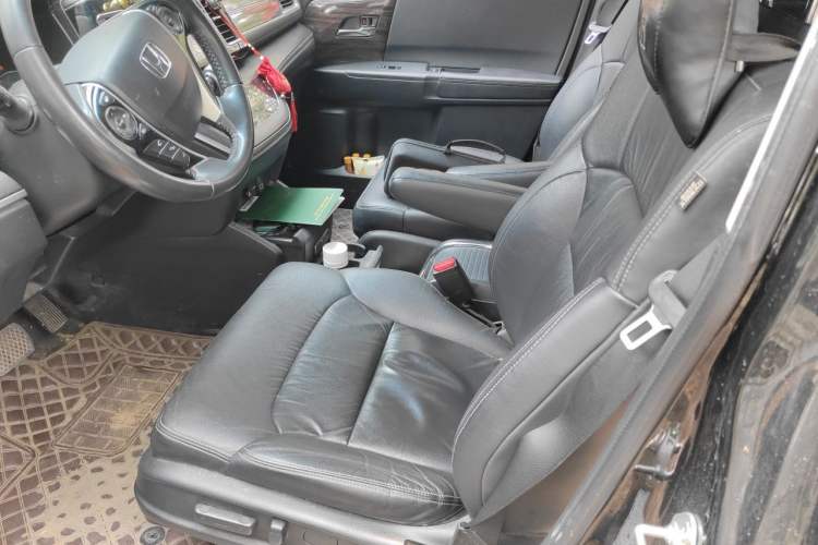 Used Honda Elysion 2016 2.4L Style Edition Left Front Seat