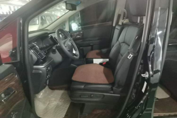 Used Honda Elysion 2016 2.4L Luxury Edition Left Front Seat