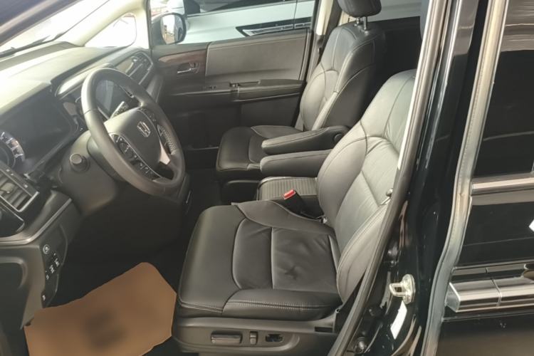 Used Honda Elysion 2016 2.4L Style Edition Left Front Seat