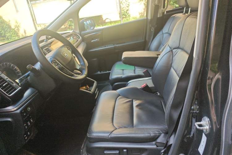 Used Honda Elysion 2016 2.4L Luxury Edition Left Front Seat