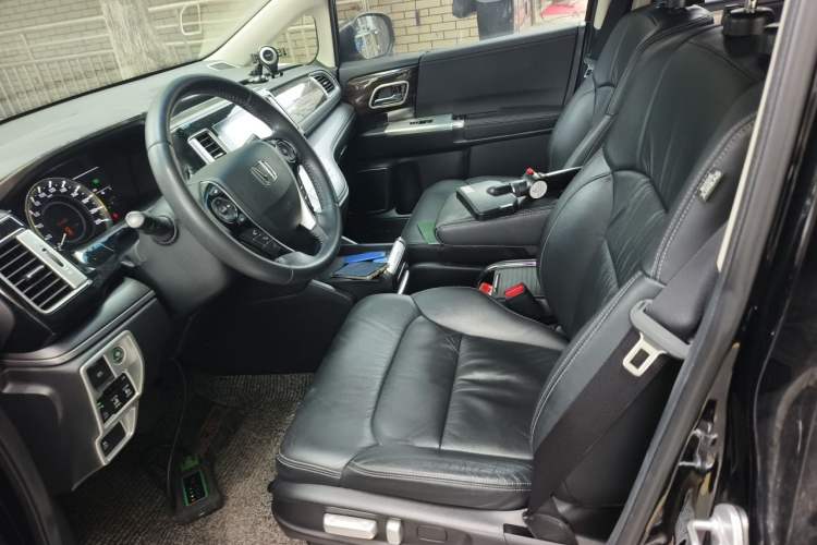 Used Honda Elysion 2016 2.4L Luxury Edition Left Front Seat