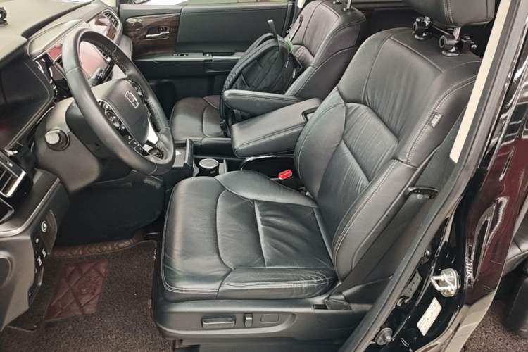 Used Honda Elysion 2016 2.4L Luxury Edition Left Front Seat