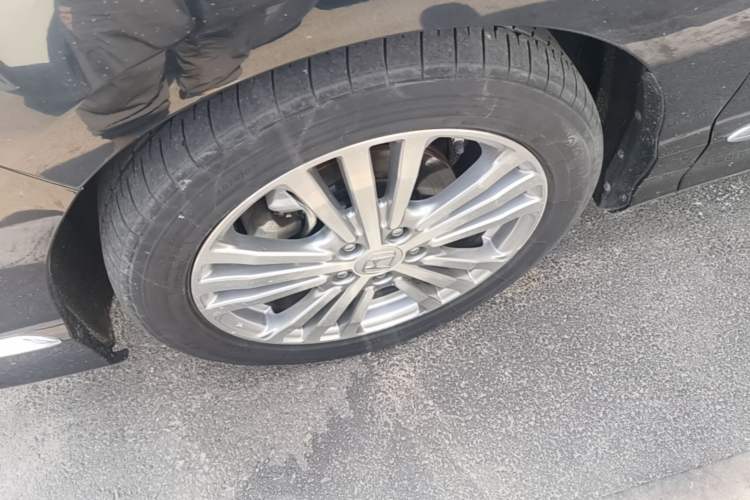 Used Honda Elysion 2016 2.4L Style Edition Left Front Wheel Hub