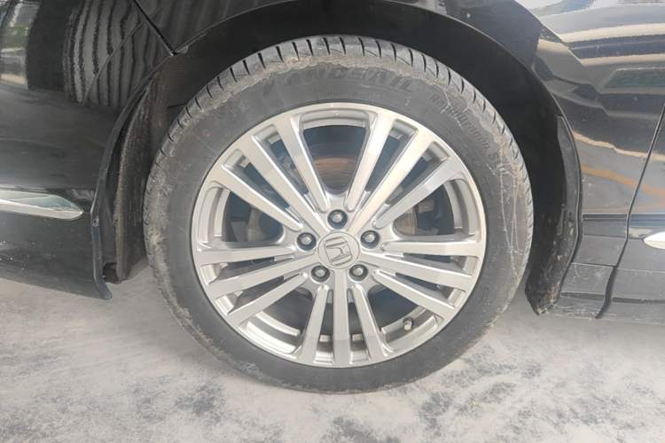 Used Honda Elysion 2016 2.4L Luxury Edition Left Front Wheel Hub
