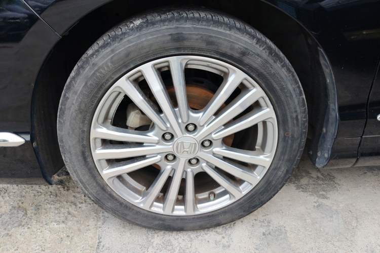 Used Honda Elysion 2016 2.4L Style Edition Left Front Wheel Hub