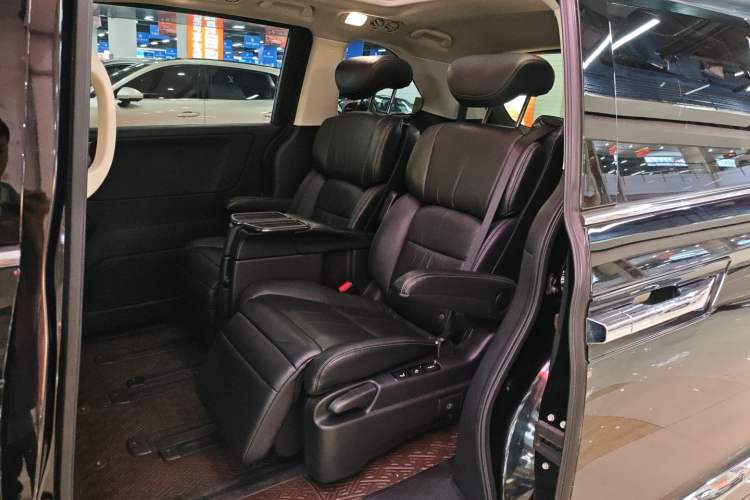 Used Honda Elysion 2016 2.4L Supreme Edition Left Rear Seat