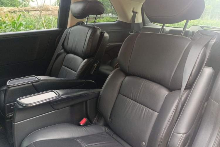 Used Honda Elysion 2016 2.4L Supreme Edition Left Rear Seat