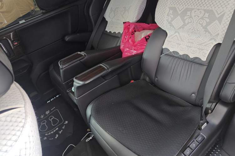 Used Honda Elysion 2016 2.4L Supreme Edition Left Rear Seat