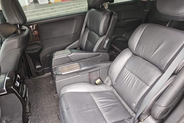 Used Honda Elysion 2016 2.4L Supreme Edition Left Rear Seat