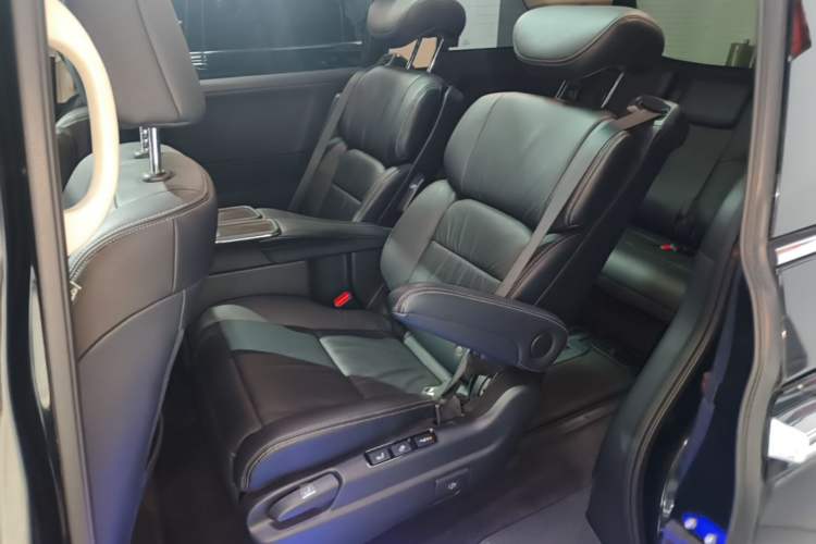 Used Honda Elysion 2016 2.4L Luxury Edition Left Rear Seat