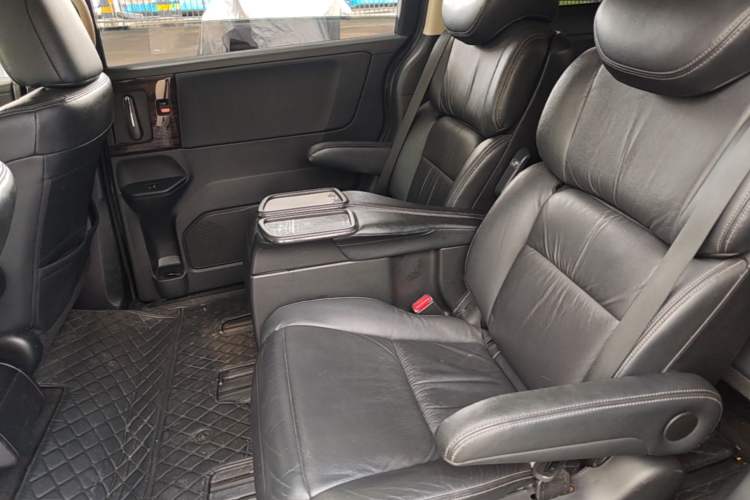 Used Honda Elysion 2016 2.4L Supreme Edition Left Rear Seat