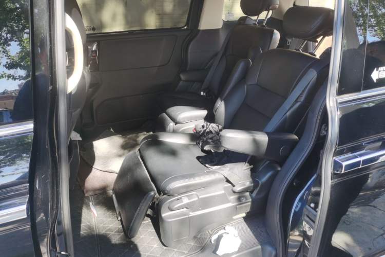 Used Honda Elysion 2016 2.4L Classic Edition Left Rear Seat