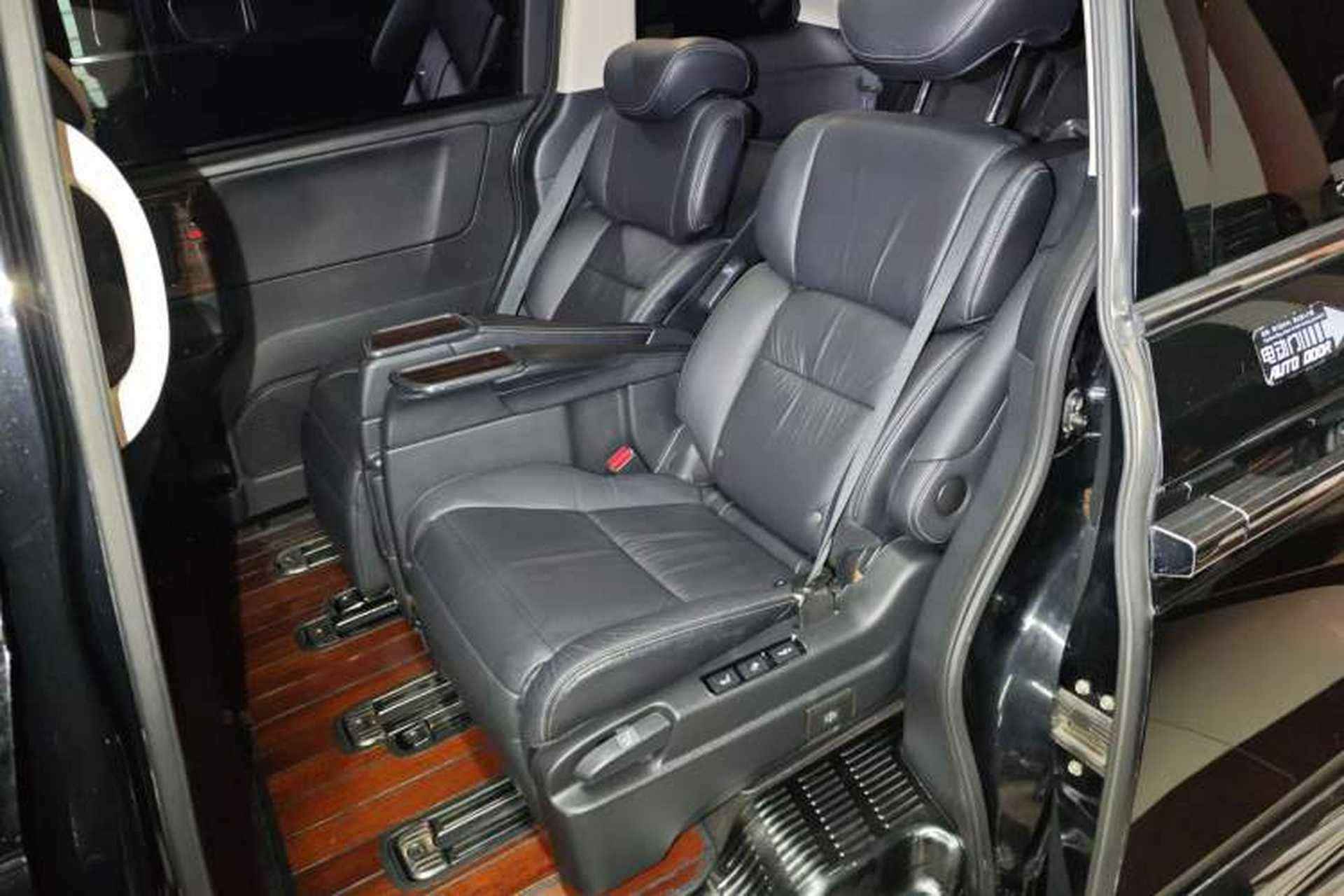 Used Honda Elysion 2016 2.4L Luxury Edition Left Rear Seat