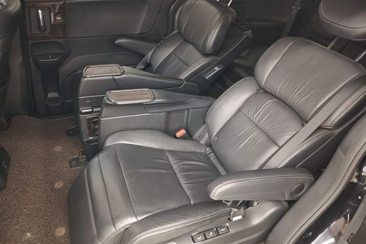 Used Honda Elysion 2016 2.4L Luxury Edition Left Rear Seat