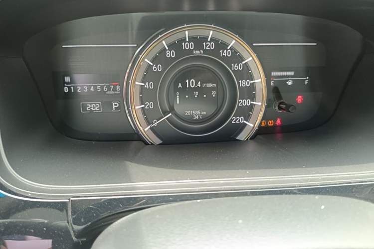 Used Honda Elysion 2016 2.4L Luxury Edition Odometer Close Up