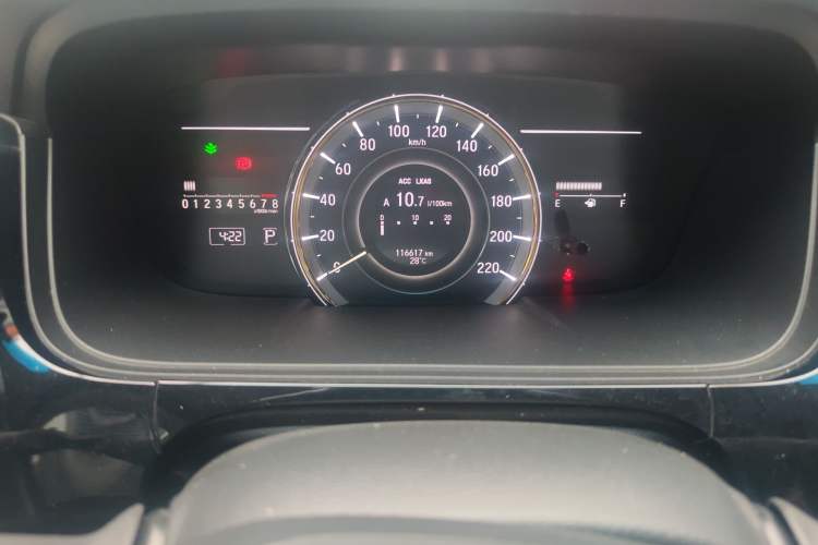 Used Honda Elysion 2016 2.4L Supreme Edition Odometer Close Up