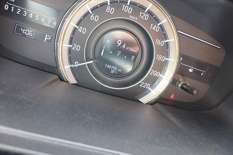 Used Honda Elysion 2016 2.4L Luxury Edition Odometer Close Up