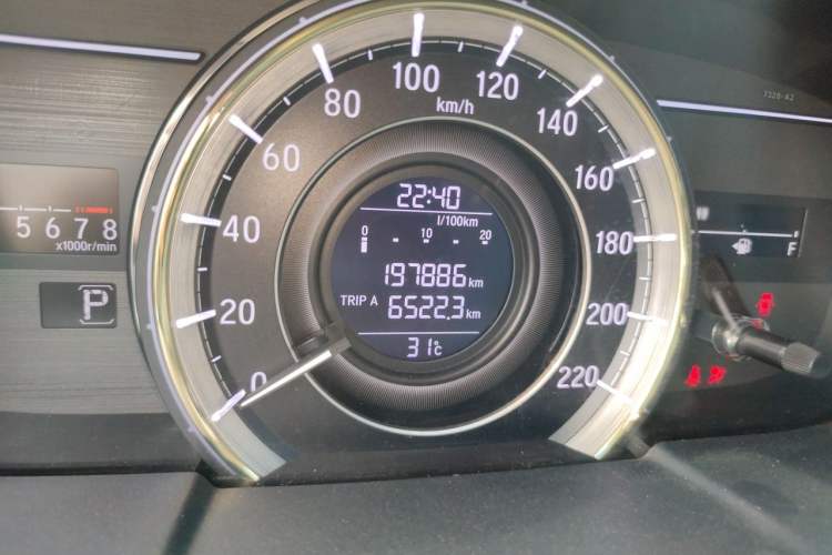 Used Honda Elysion 2016 2.4L Style Edition Odometer Close Up