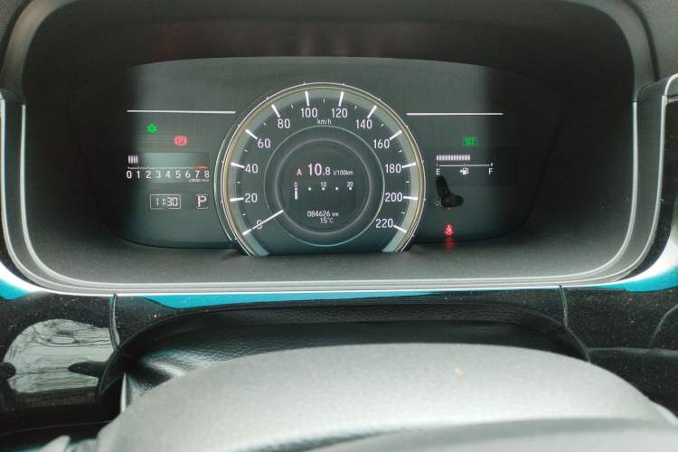 Used Honda Elysion 2016 2.4L Luxury Edition Odometer Close Up
