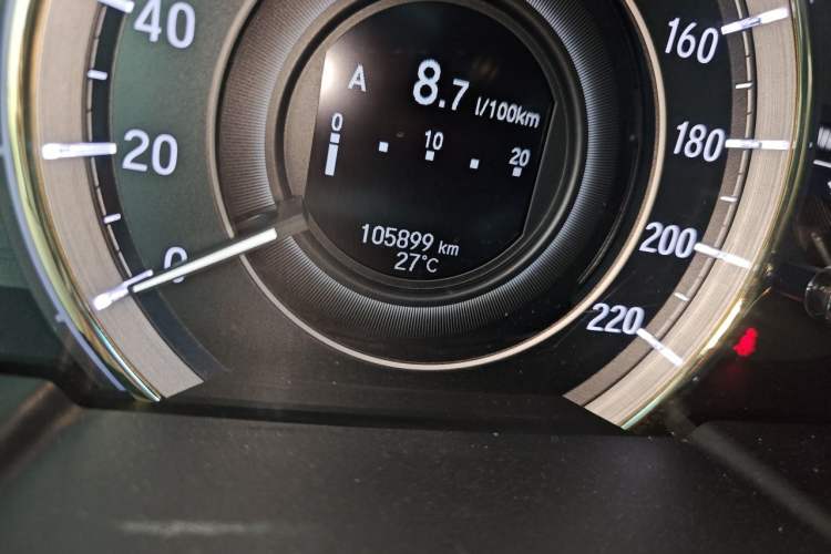 Used Honda Elysion 2016 2.4L Supreme Edition Odometer Close Up