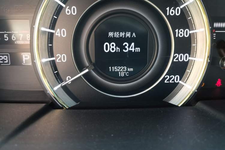 Used Honda Elysion 2016 2.4L Luxury Edition Odometer Close Up
