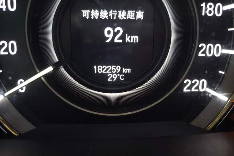 Used Honda Elysion 2016 2.4L Luxury Edition Odometer Close Up