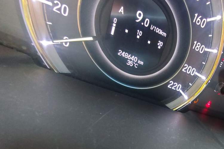 Used Honda Elysion 2016 2.4L Luxury Edition Odometer Close Up