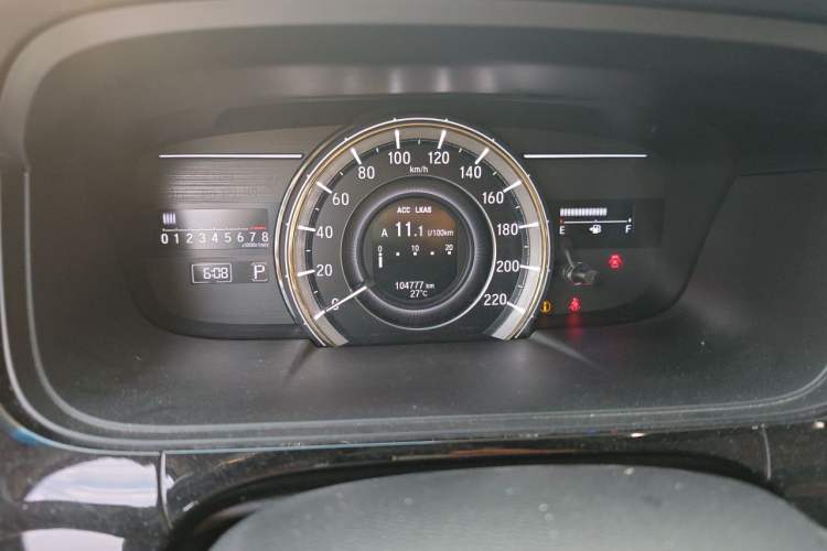 Used Honda Elysion 2016 2.4L Luxury Edition Odometer Close Up